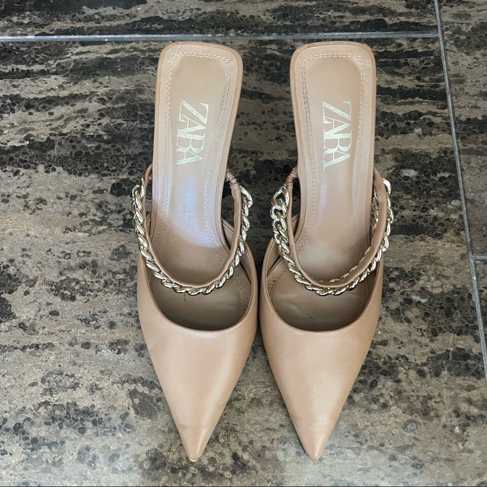 Zara Nude Tan Pointed Toe Mule with Gold Chain